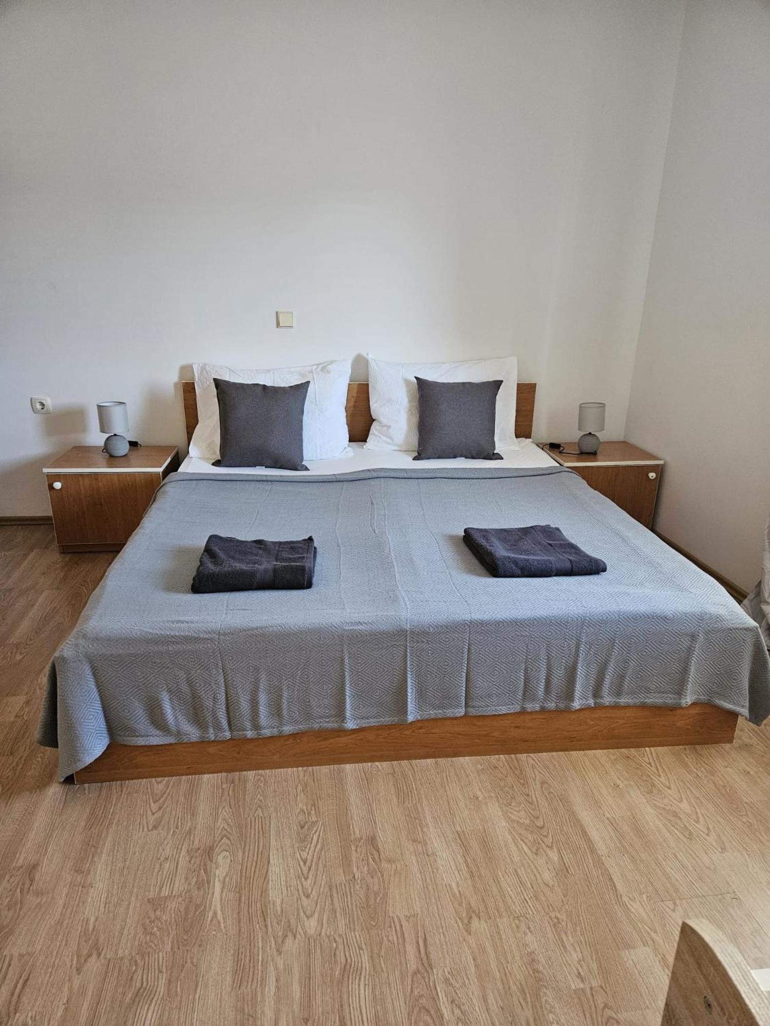 Pljesa Apartments Супетарска-Драга Номер фото